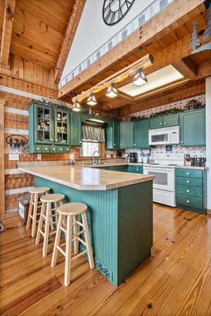 $529,000 | 706 Breckinridge Point, Cadiz, KY 42211