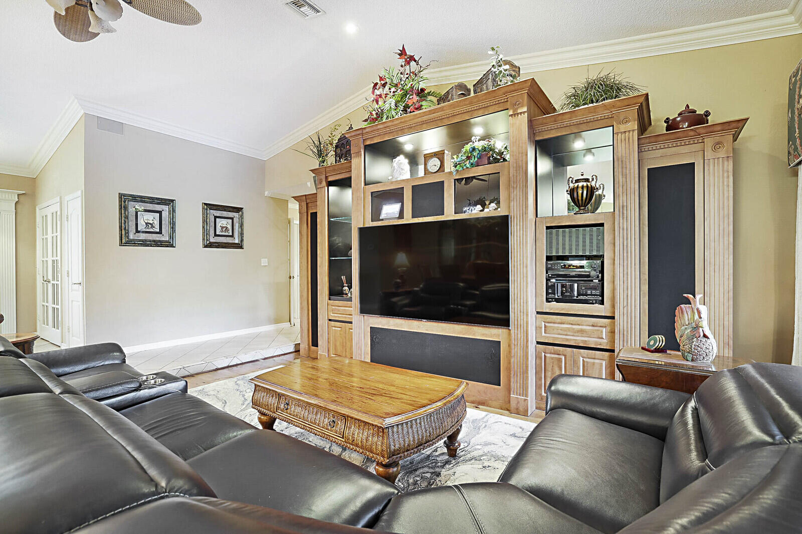22098 Woodset Way Boca Raton, FL 33428 - Photo 10 of 75 Living Room