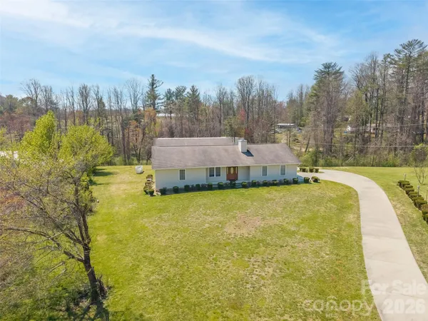 $599,900 | 476 Jackson Loop Road, Flat Rock, NC 28731