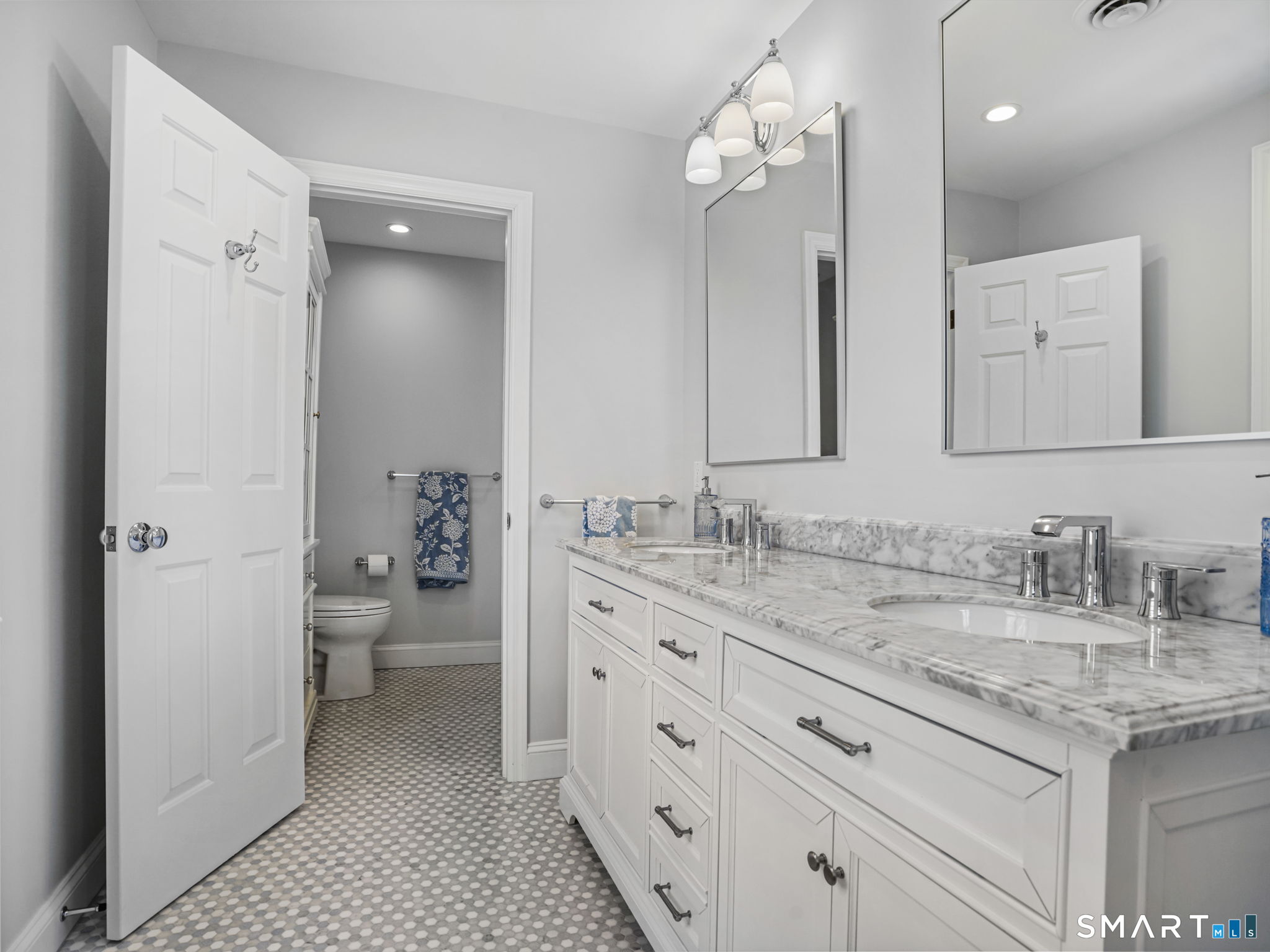 1218 Smith Ridge Road New Canaan, CT 06840 - Photo 19 of 42