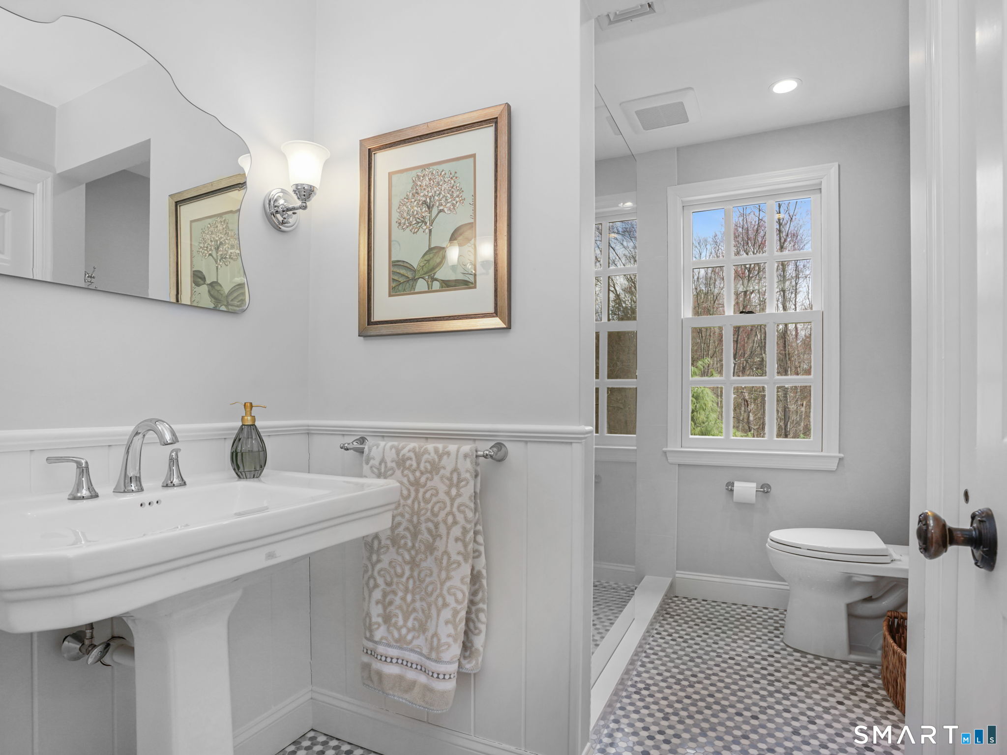 1218 Smith Ridge Road New Canaan, CT 06840 - Photo 21 of 42