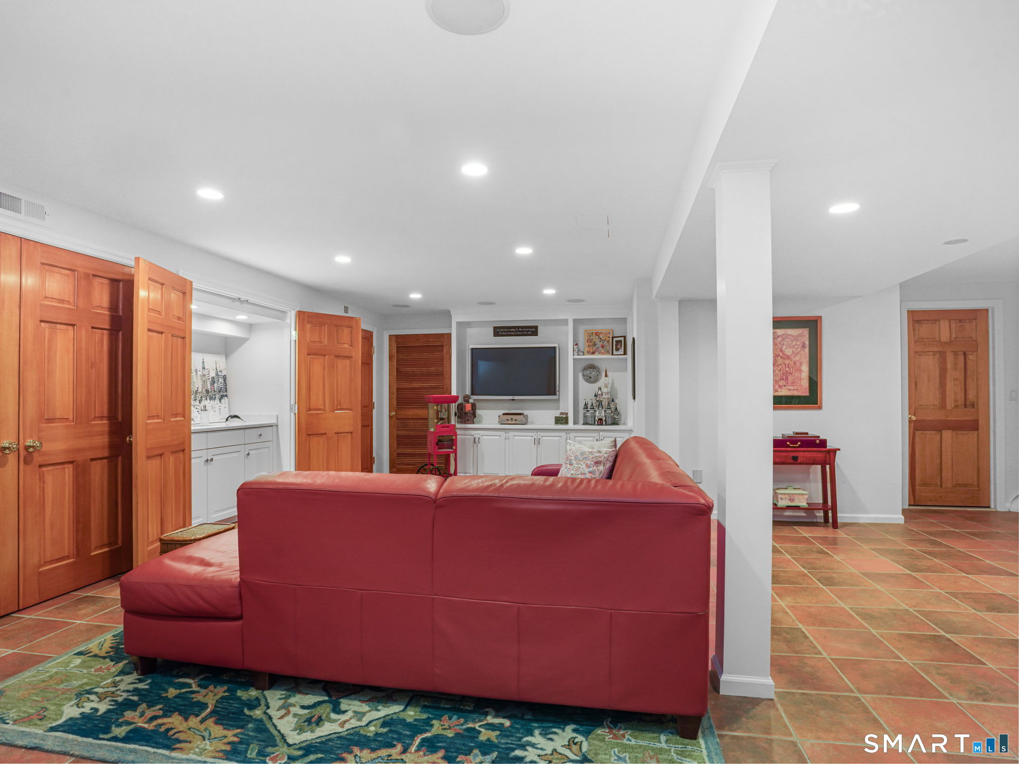 1218 Smith Ridge Road New Canaan, CT 06840 - Photo 25 of 42