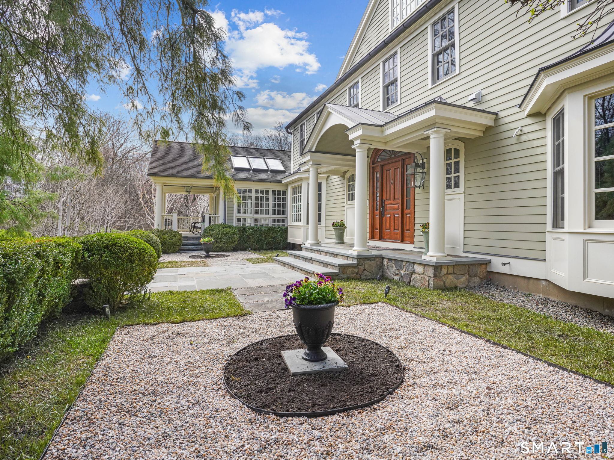 1218 Smith Ridge Road New Canaan, CT 06840 - Photo 3 of 42