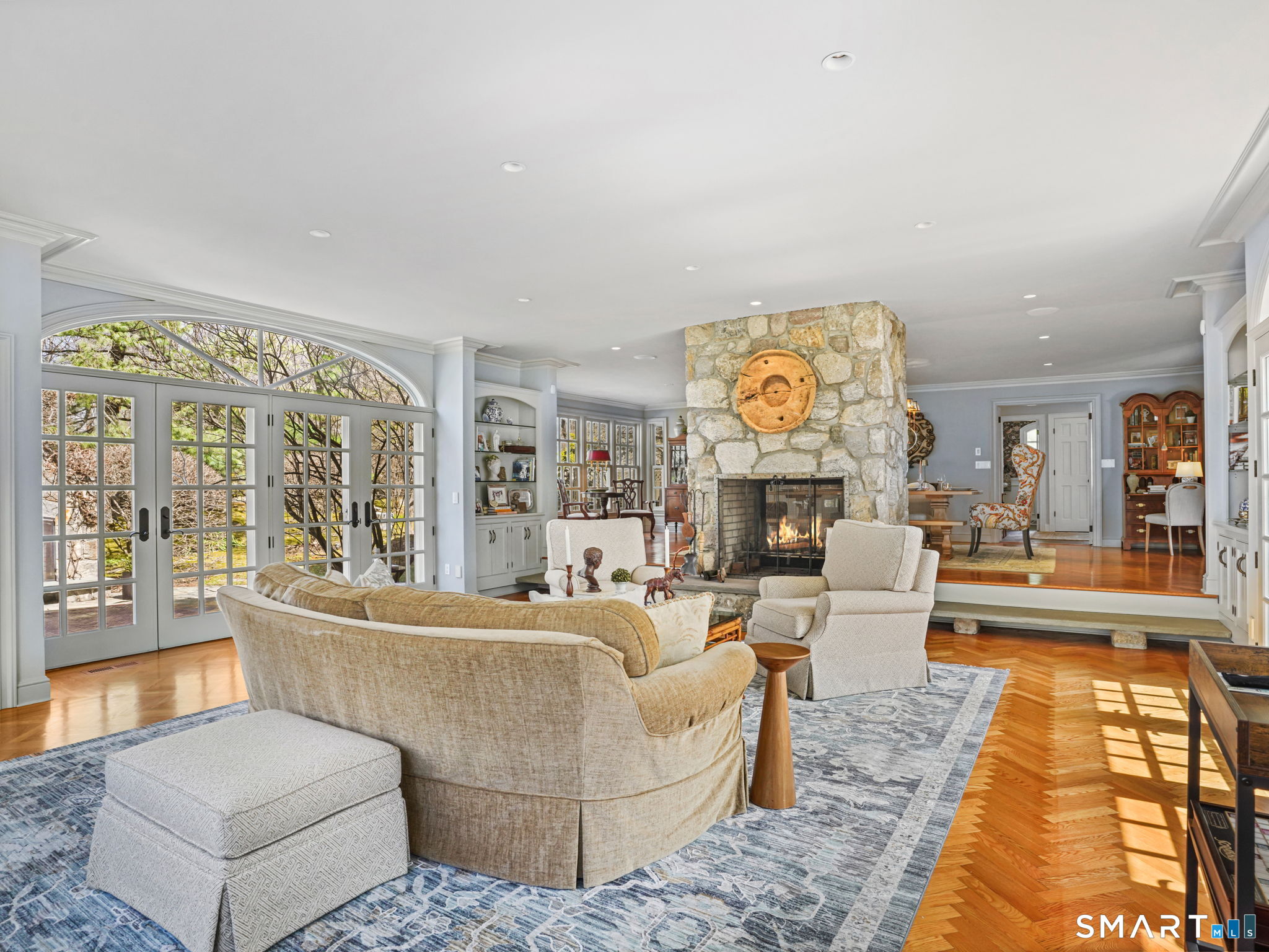 1218 Smith Ridge Road New Canaan, CT 06840 - Photo 8 of 42