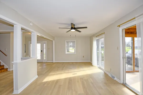 $294,000 | 624 Forest Park Drive, Newburgh, IN 47630