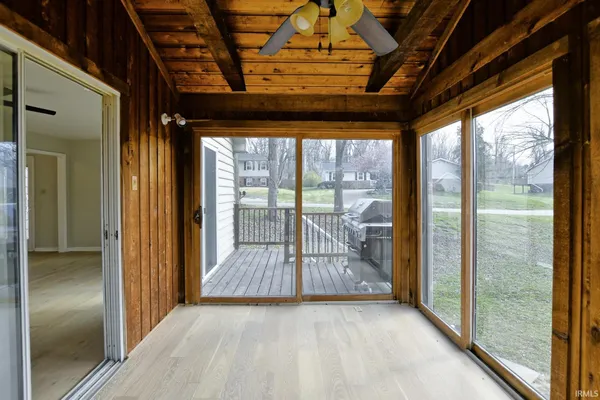 $294,000 | 624 Forest Park Drive, Newburgh, IN 47630