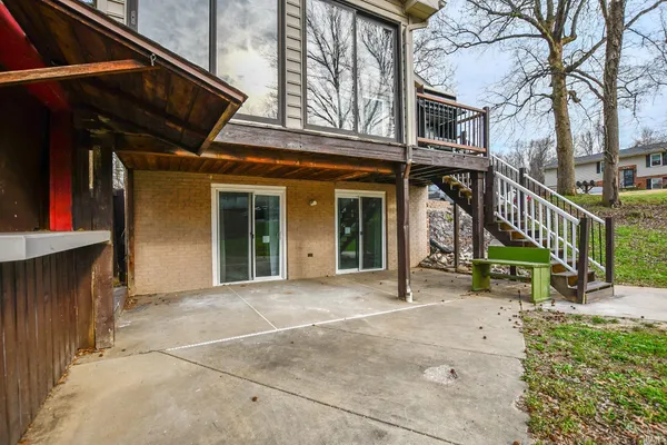 $294,000 | 624 Forest Park Drive, Newburgh, IN 47630