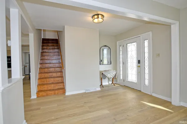 $294,000 | 624 Forest Park Drive, Newburgh, IN 47630