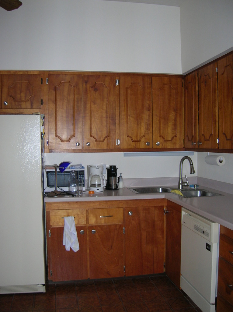 428 Blackbeard Road Summerland Key, FL 33042 - Photo 5 of 10 Kitchen