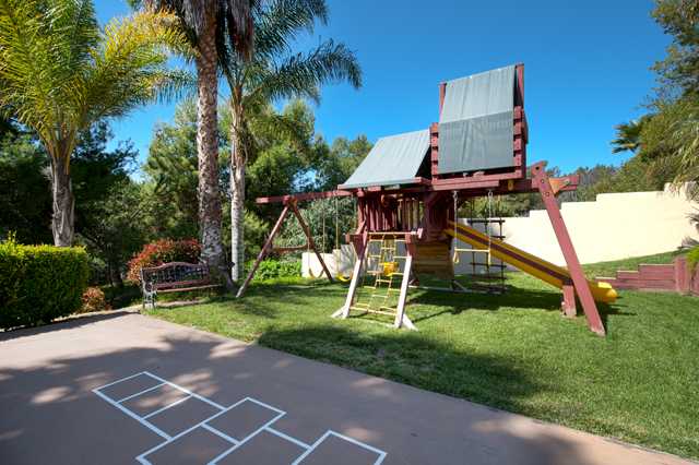 17716 Circa Oriente Rancho Santa Fe, CA 92067 - Photo 23 of 25 Outside Play area