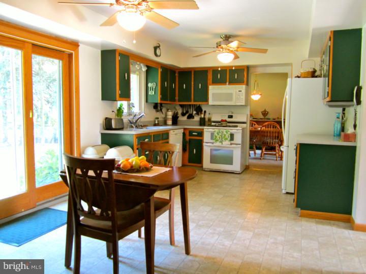 1491 Rosebud Road Southampton, PA 18966 - Photo 8 of 25 Kitchen