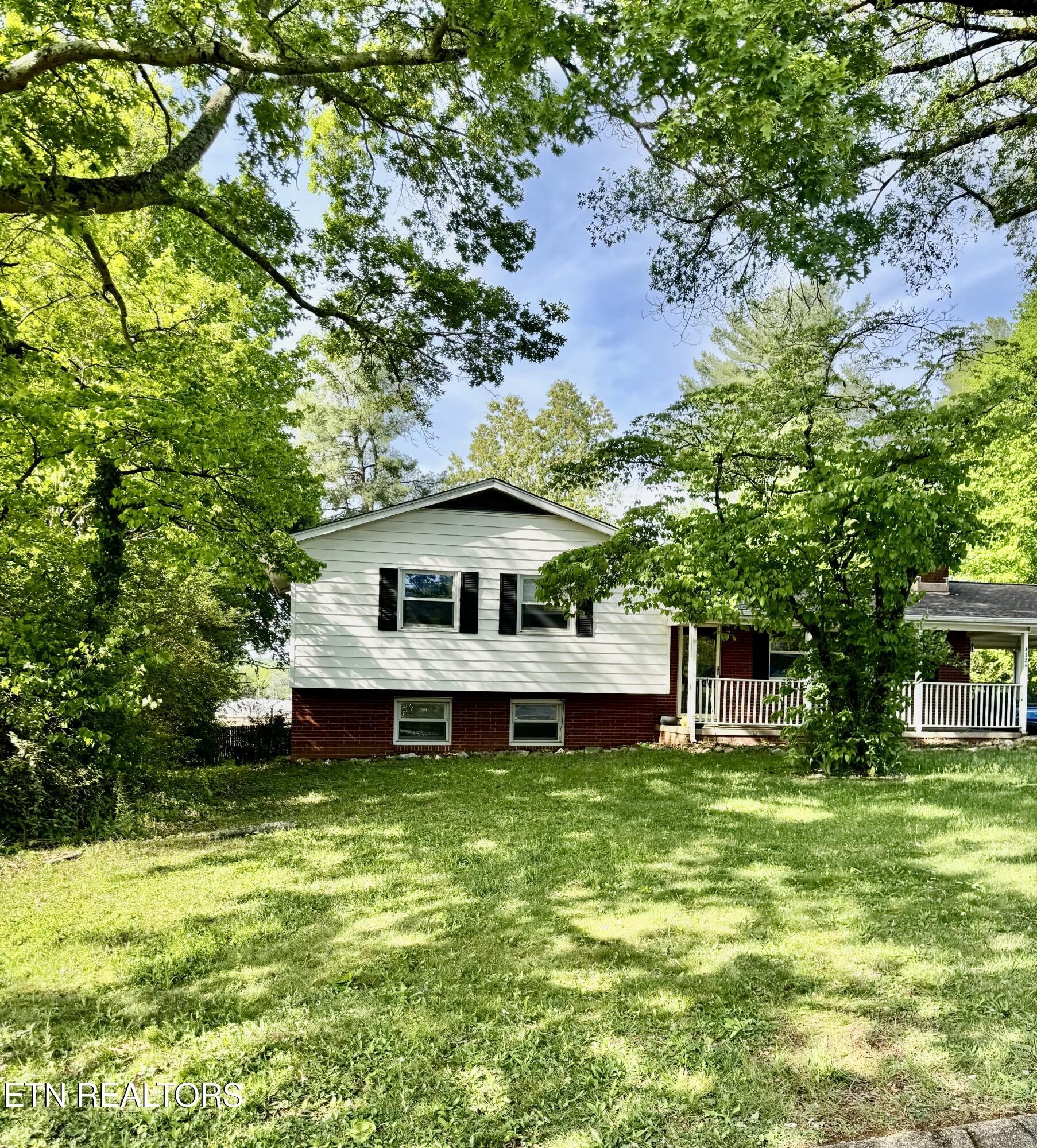 4324 Royalview Road Knoxville, TN 37921 - Photo 2 of 24 Gallery Image 2