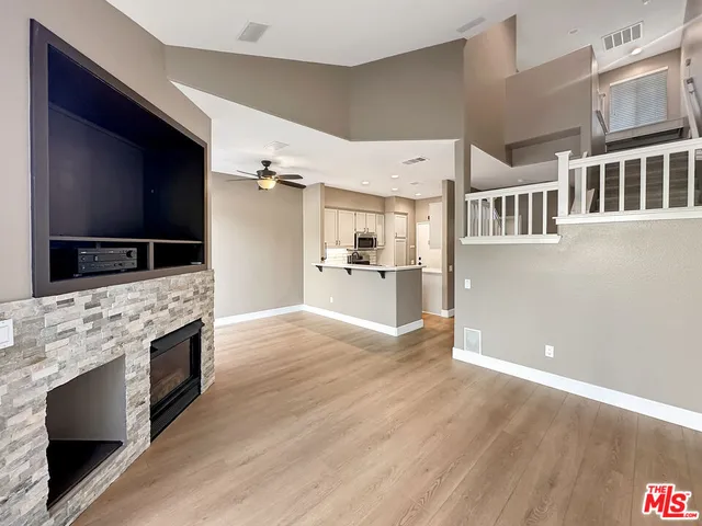 $3,200 | 27109 Teton Trail, Unit 90, Valencia, CA 91354