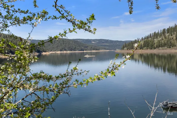 $2,425,000 | 3688 Canyon Creek Road, Orofino, ID 83544