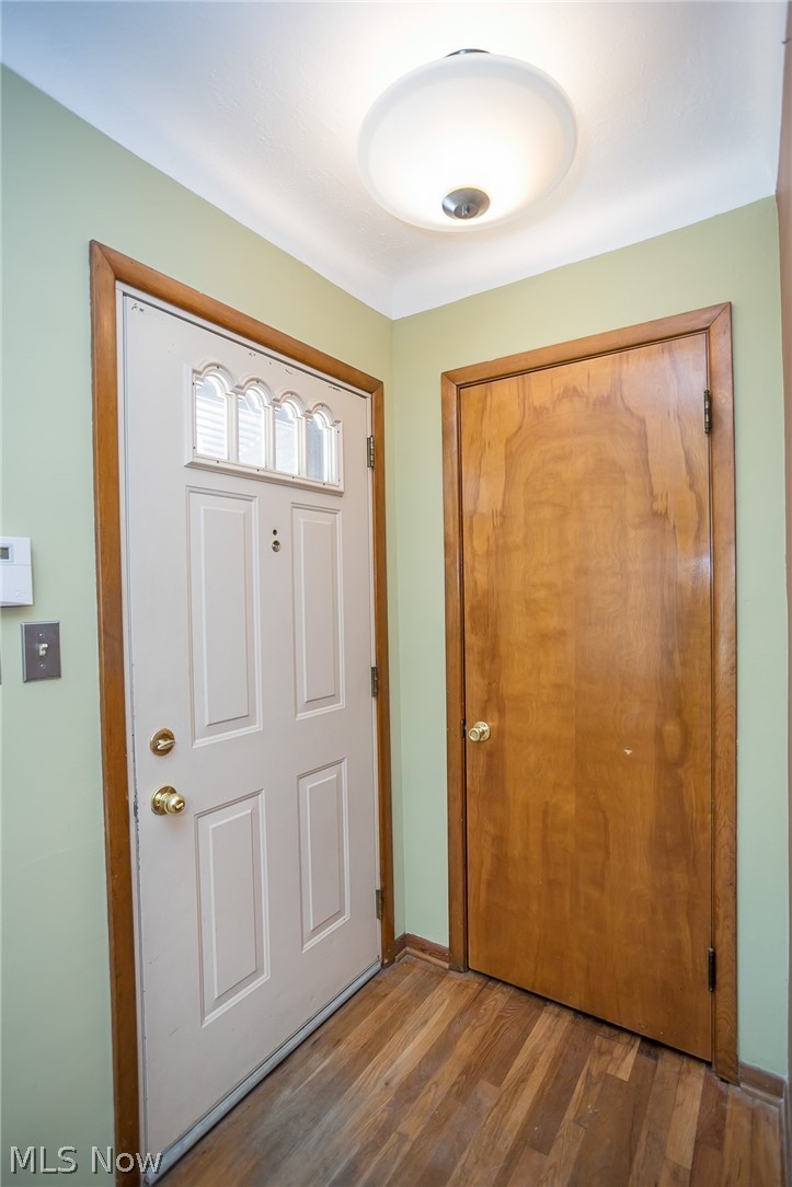 7027 Ridge Road Parma, OH 44129 - Photo 2 of 29
