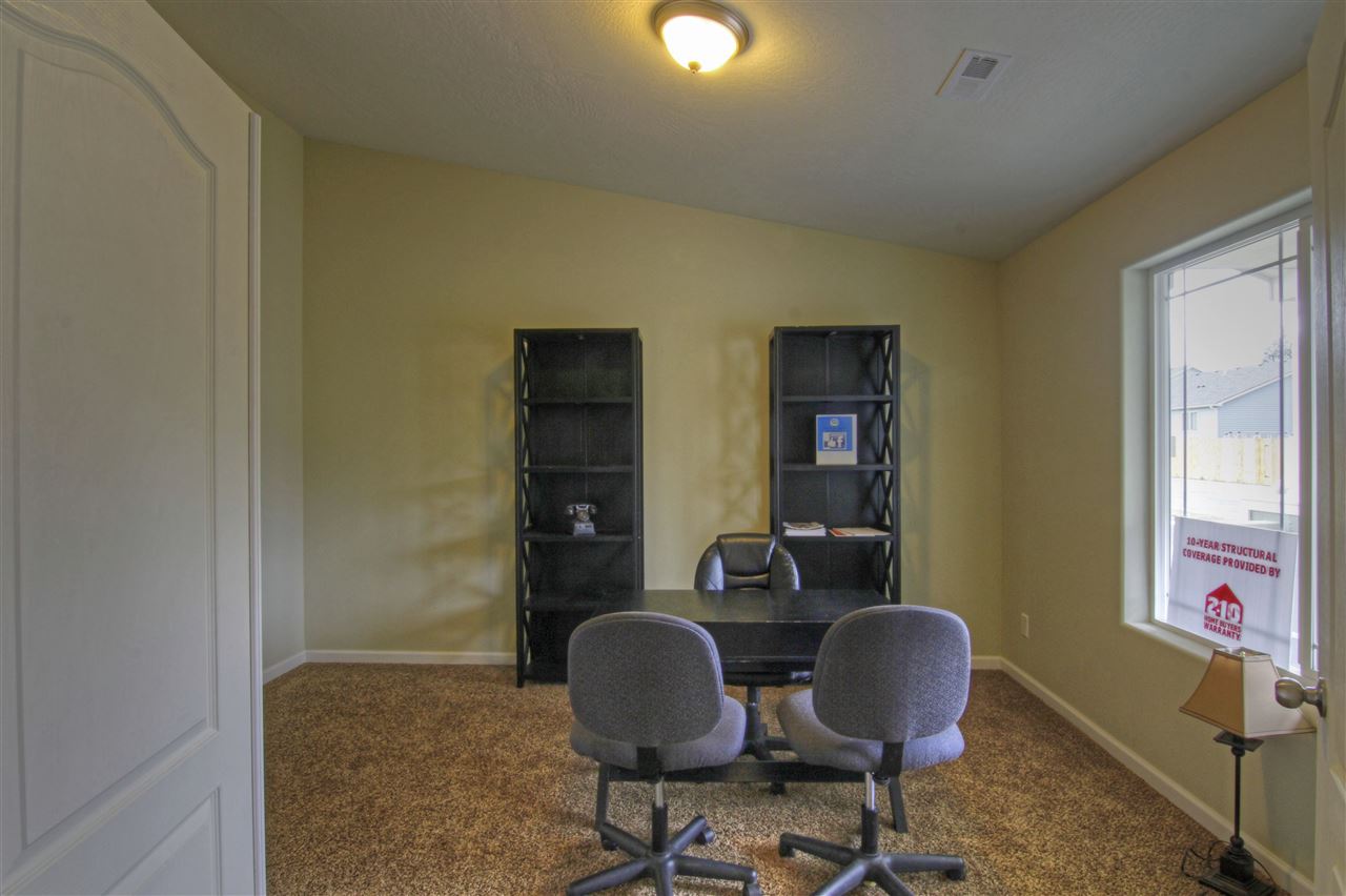 17209 North Hamilton Road Colbert, WA 99005 - Photo 4 of 19