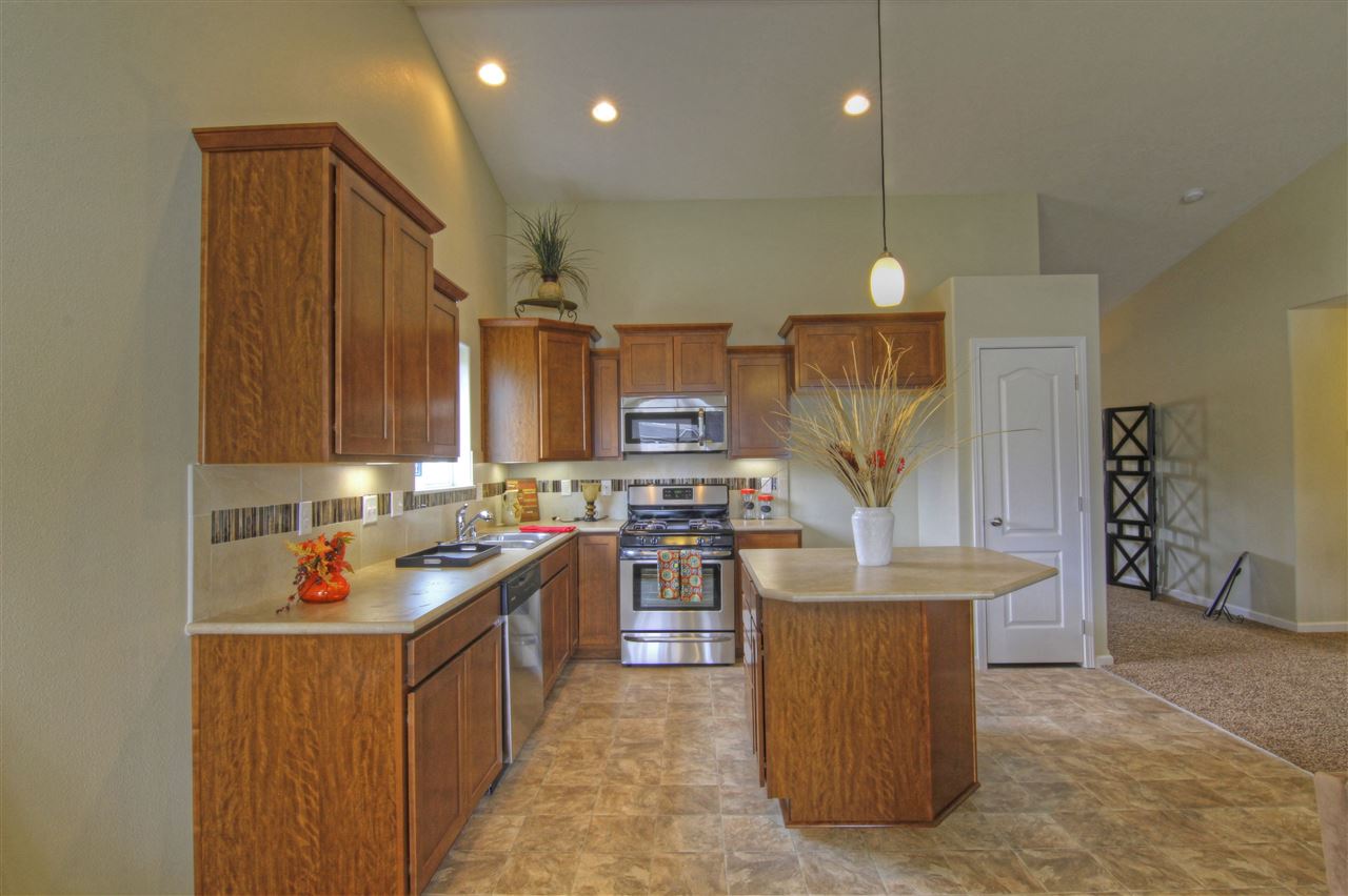 17209 North Hamilton Road Colbert, WA 99005 - Photo 10 of 19