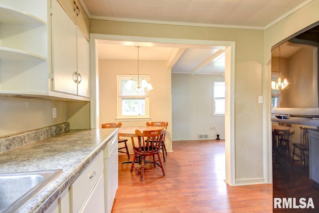 2902 Leonard Street Springfield, IL 62704 - Photo 11 of 30 Gallery Image 11