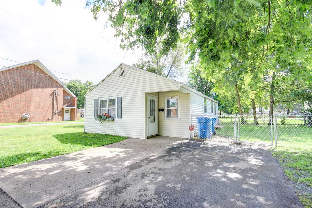2902 Leonard Street Springfield, IL 62704 - Photo 24 of 30 Gallery Image 24