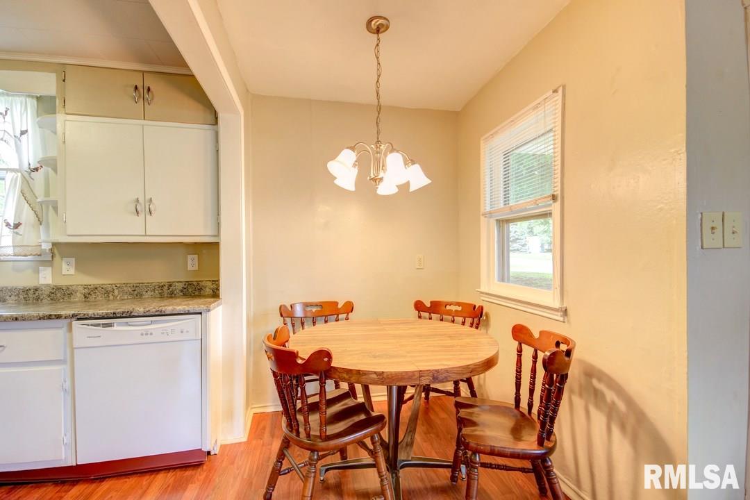 2902 Leonard Street Springfield, IL 62704 - Photo 7 of 30 Gallery Image 7