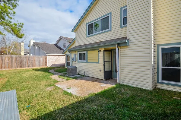 $2,350 | 12510 Seaswept Drive, Houston, TX 77071