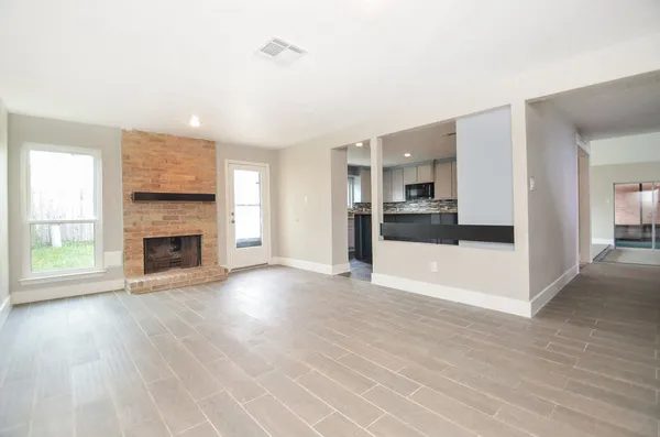 $2,350 | 12510 Seaswept Drive, Houston, TX 77071