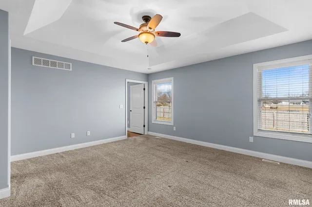 $449,900 | 1821 Avenel Lane, Chatham, IL 62629