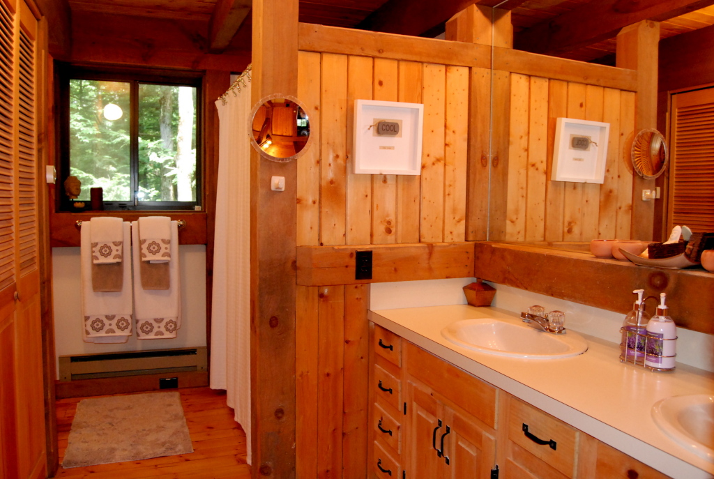 122 Hupi Road Monterey, MA 01245 - Photo 14 of 23 MASTER BATH