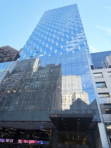 $1,450,000 | 50 West 47th Street, Unit 10U | Midtown Central