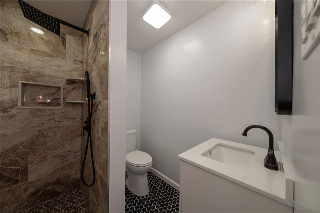 4448 Valley View Street Pittsburgh, PA 15214 - Photo 20 of 41