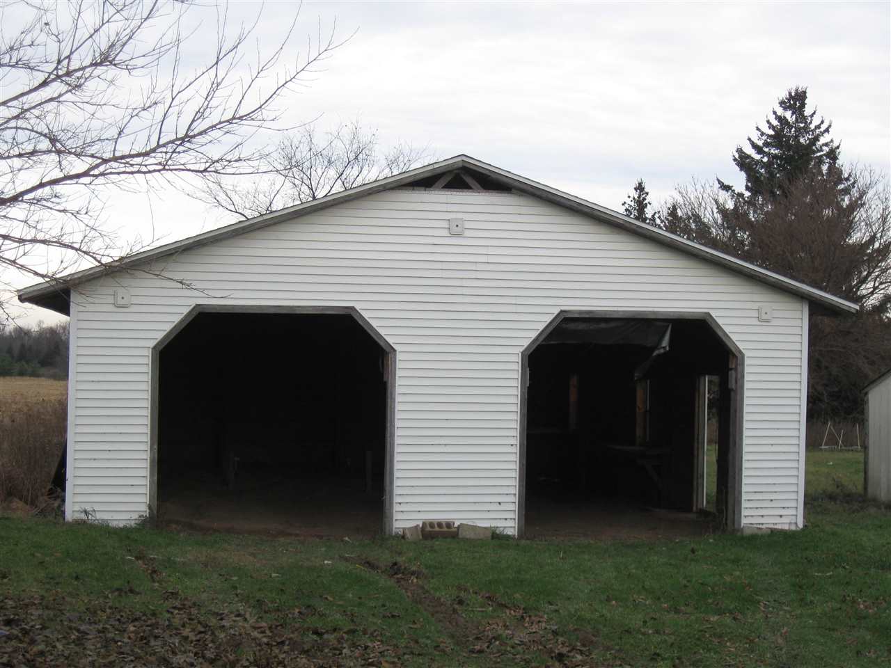 9188 West Wilkinson Road Ovid, MI 48866 - Photo 3 of 14