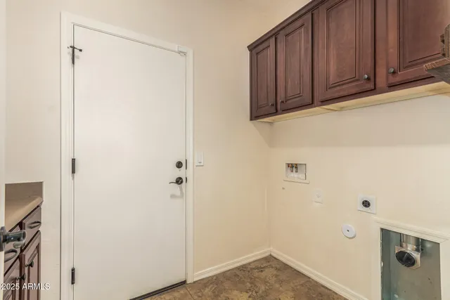 a view of a hallway with closet