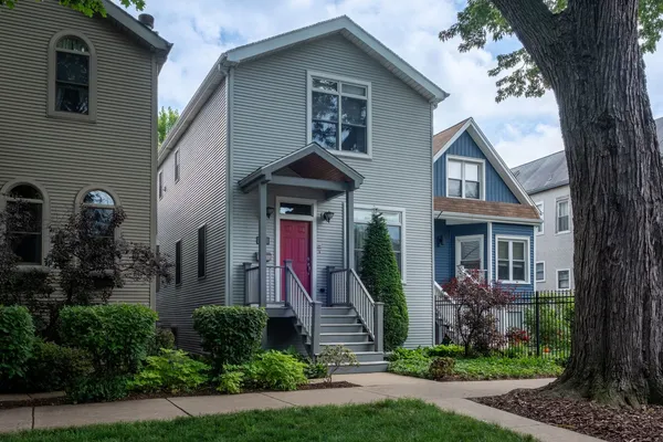 $1,323,000 | 2111 North Whipple Street, Chicago, IL 60647