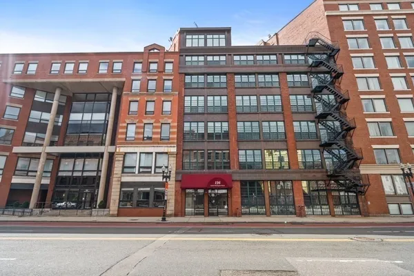 $5,750 | 126 North Washington Street, Unit 4, Boston, MA 02114