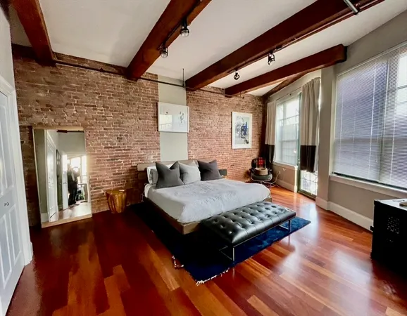 $5,750 | 126 North Washington Street, Unit 4, Boston, MA 02114