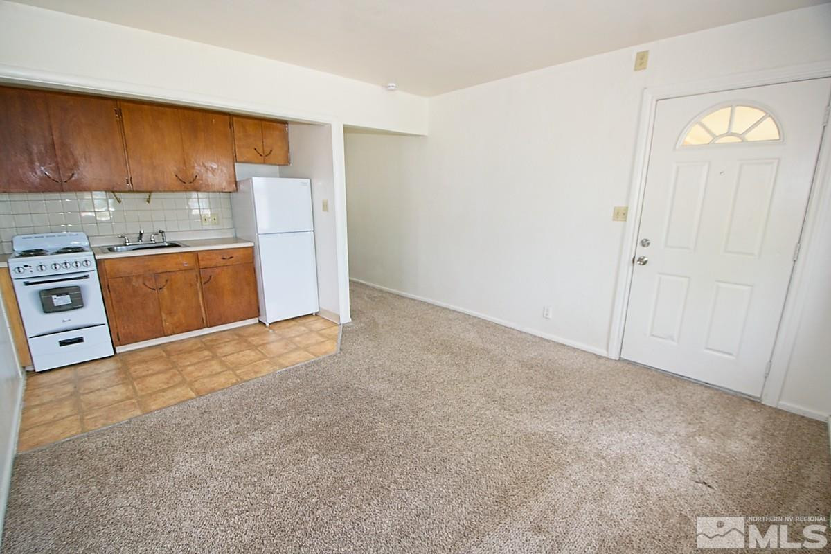 1050 Holcomb Avenue, Unit A Reno, NV 89502 - Photo 3 of 9 Photo 3