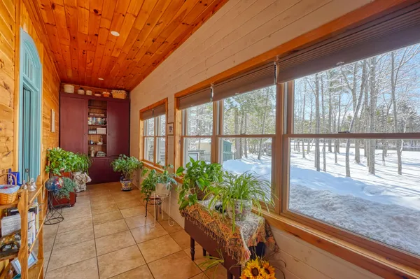 $799,900 | 35 South Tall Pines Lane, Belgrade, ME 04917
