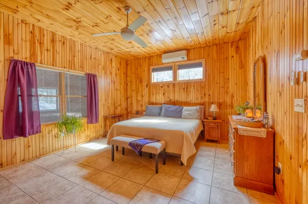 $799,900 | 35 South Tall Pines Lane, Belgrade, ME 04917