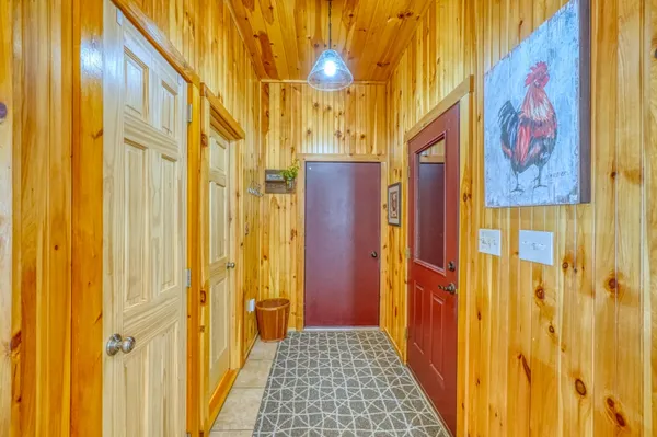 $799,900 | 35 South Tall Pines Lane, Belgrade, ME 04917