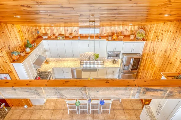 $799,900 | 35 South Tall Pines Lane, Belgrade, ME 04917