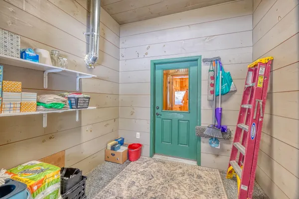 $799,900 | 35 South Tall Pines Lane, Belgrade, ME 04917