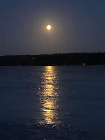 $799,900 | 35 South Tall Pines Lane, Belgrade, ME 04917