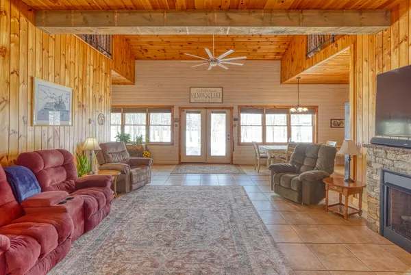 $799,900 | 35 South Tall Pines Lane, Belgrade, ME 04917