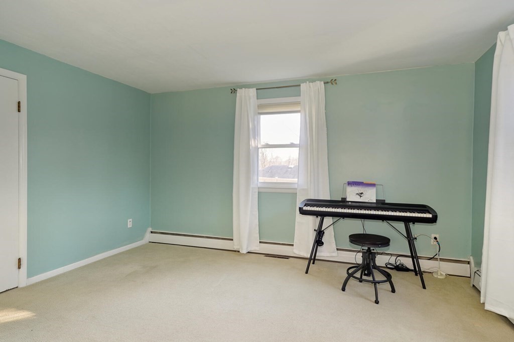 16 Wilmont Road Framingham, MA 01701 - Photo 11 of 27 Gallery Image 11