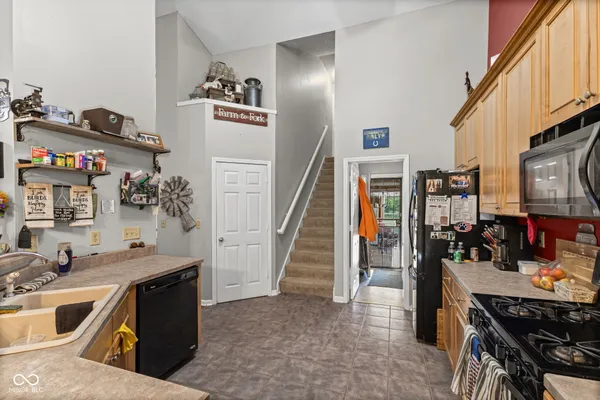 $799,900 | 5697 East County Road 300 North, Fillmore, IN 46128