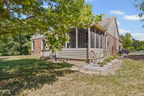 $799,900 | 5697 East County Road 300 North, Fillmore, IN 46128