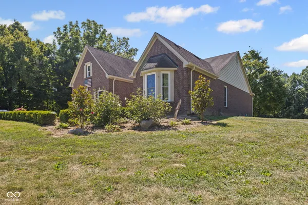 $799,900 | 5697 East County Road 300 North, Fillmore, IN 46128