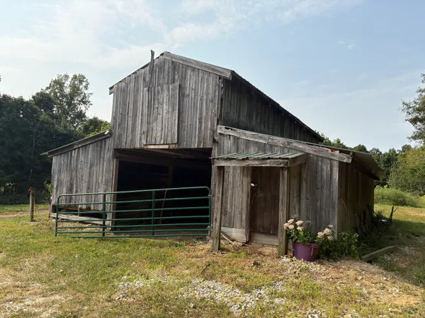 $799,900 | 5697 East County Road 300 North, Fillmore, IN 46128
