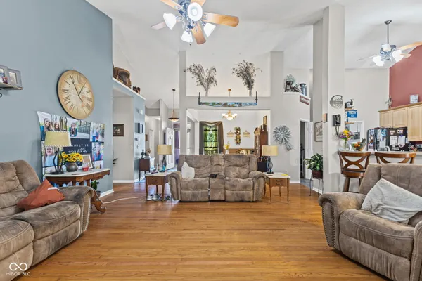 $799,900 | 5697 East County Road 300 North, Fillmore, IN 46128