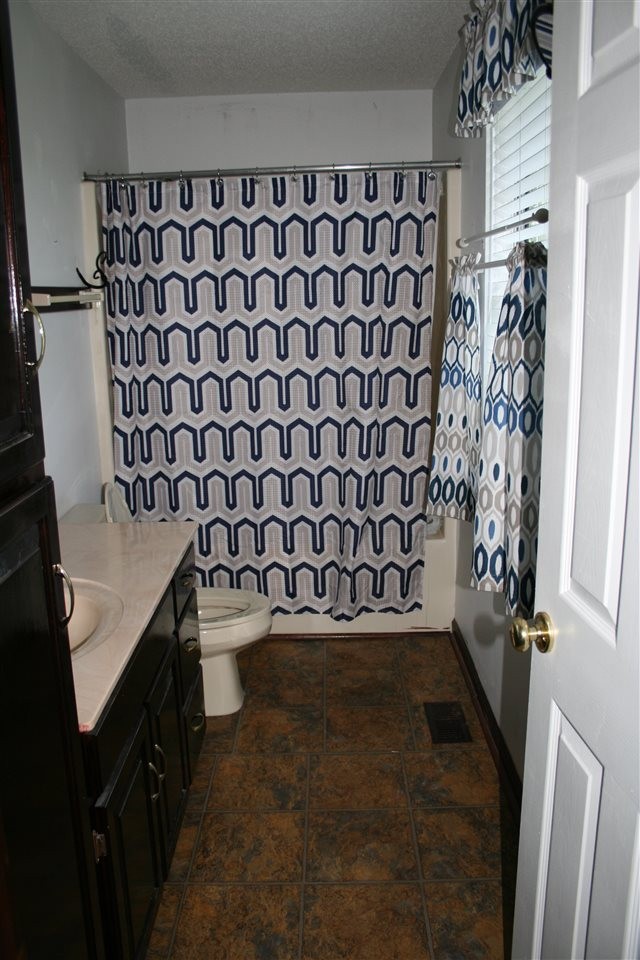 400 Dean Drive Northwest Georgetown, TN 37336 - Photo 11 of 38 a view of a utility room